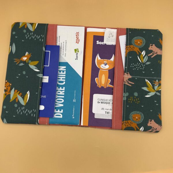 couverture protège carnet de santé scarabÉe (copie)