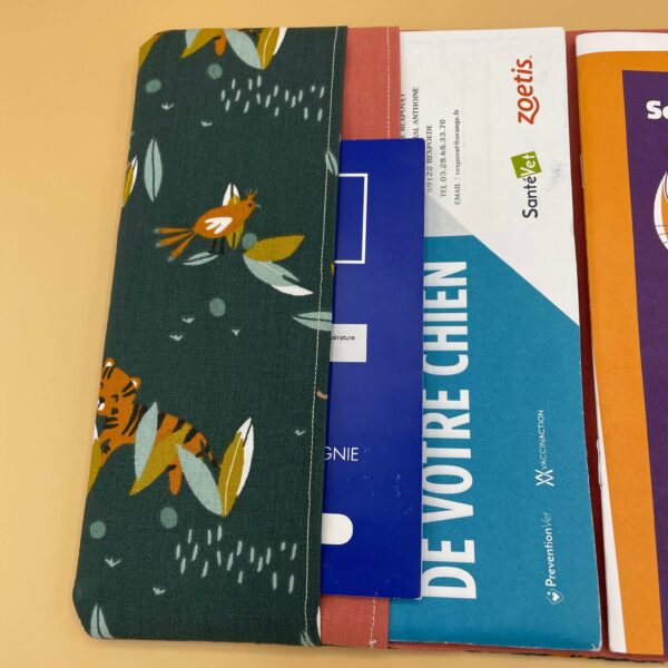 couverture protège carnet de santé scarabÉe (copie)